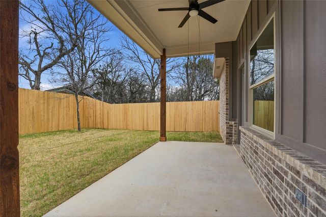 3611 Broken Bow Drive, Granbury, TX 76048