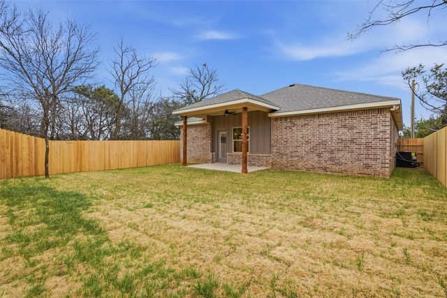 3611 Broken Bow Drive, Granbury, TX 76048