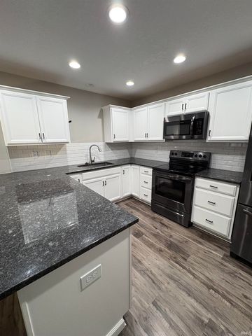306 E Charter Drive, Muncie, IN 47303