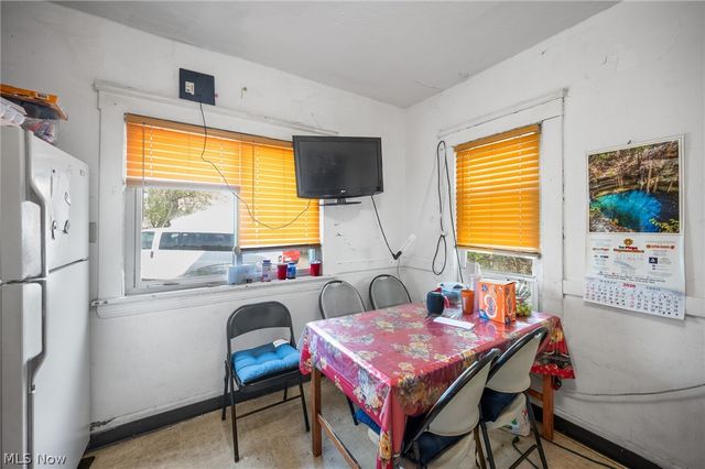 3426 W 65th Street, Cleveland, OH 44102