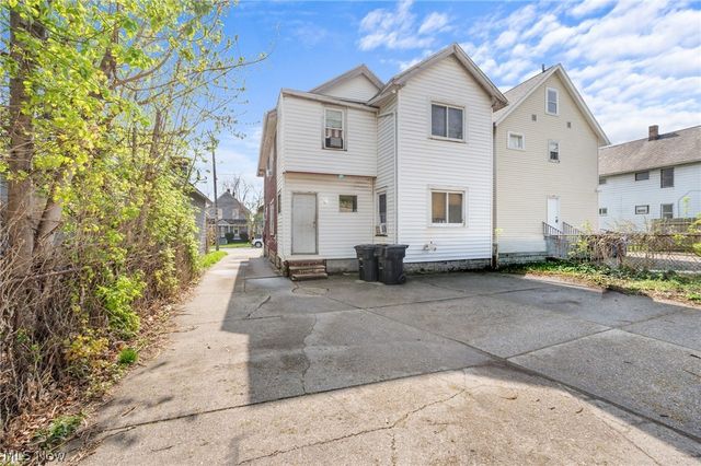 3426 W 65th Street, Cleveland, OH 44102