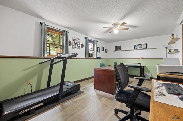 1235 KINGS RD, Rapid City, SD 57702