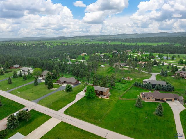 1235 KINGS RD, Rapid City, SD 57702