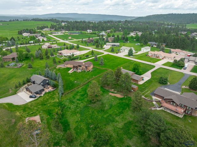 1235 KINGS RD, Rapid City, SD 57702