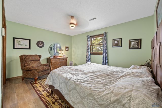 1235 KINGS RD, Rapid City, SD 57702