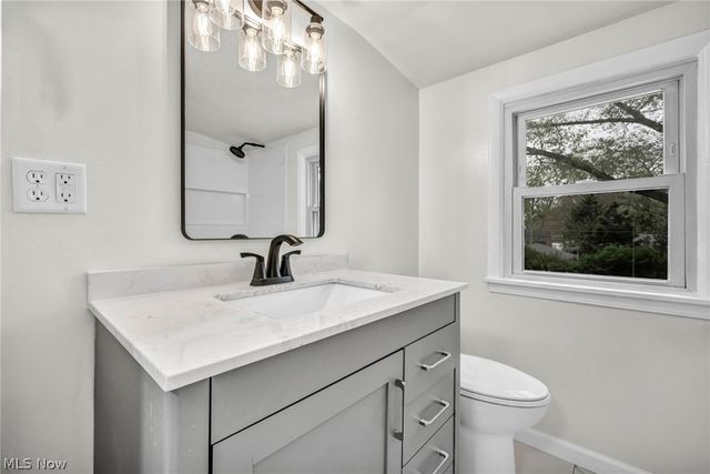 174 Tomahawk Drive, Avon Lake, OH 44012