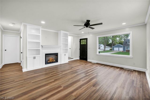 174 Tomahawk Drive, Avon Lake, OH 44012