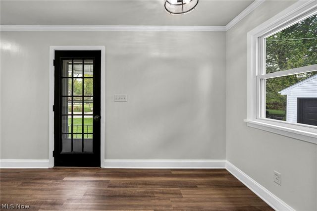 174 Tomahawk Drive, Avon Lake, OH 44012