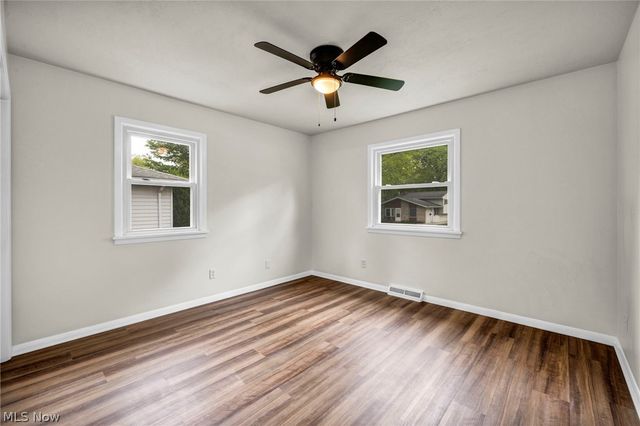 174 Tomahawk Drive, Avon Lake, OH 44012