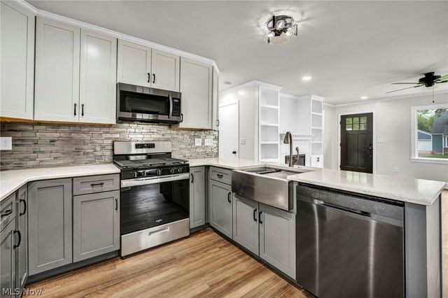174 Tomahawk Drive, Avon Lake, OH 44012