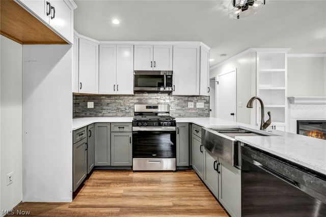 174 Tomahawk Drive, Avon Lake, OH 44012