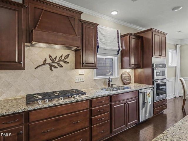 921 Del Webb Manor Avenue, Wake Forest, NC 27587