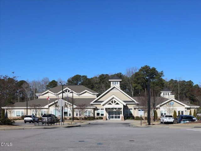 921 Del Webb Manor Avenue, Wake Forest, NC 27587