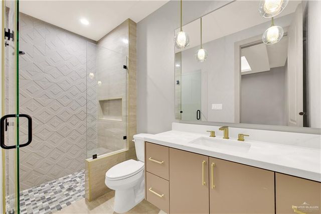 3809 Zimmerius Avenue, Mcallen, TX 78504