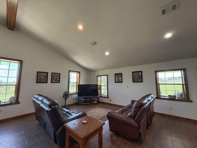 7117 Pr 3155, Buffalo, TX 75831