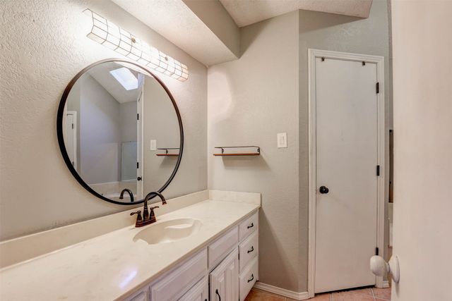 1816 Big Bend Drive, Grapevine, TX 76051