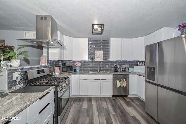 13642 N 20TH Lane N, Phoenix, AZ 85029