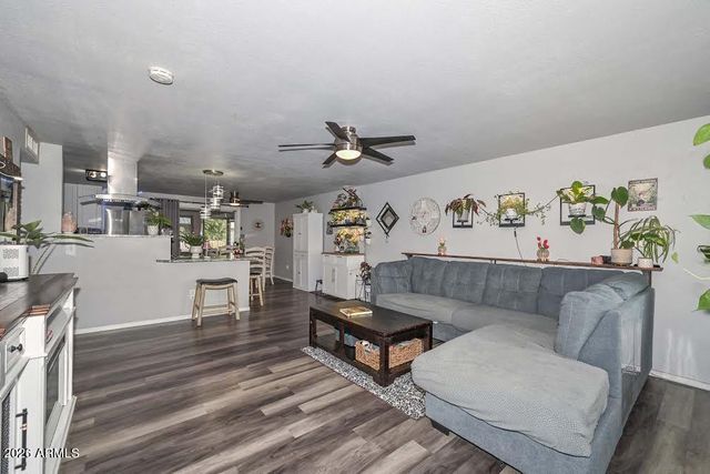 13642 N 20TH Lane N, Phoenix, AZ 85029