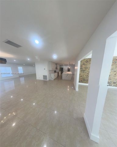 2701 NW 105th Terrace, Coral Springs, FL 33065