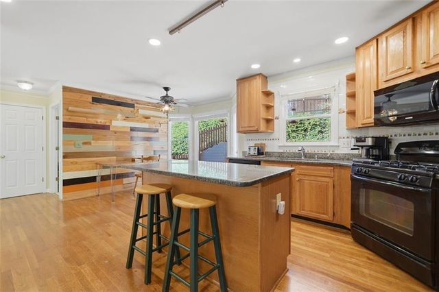 1209 Weeping Willow, Woodstock, GA 30188