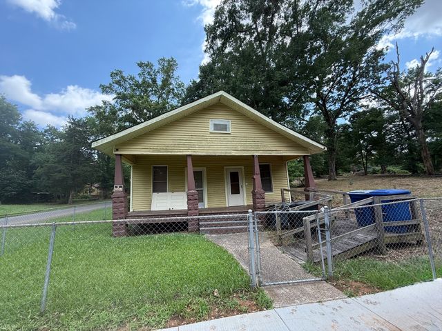 3001 Hardy, Shreveport, LA 71109