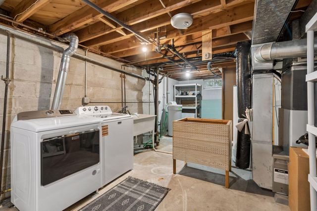 202 113th Avenue NE, Blaine, MN 55434
