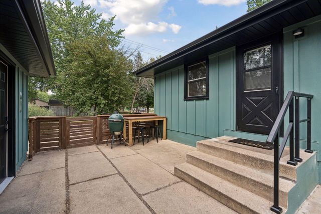 202 113th Avenue NE, Blaine, MN 55434