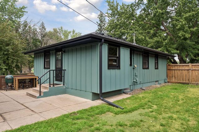 202 113th Avenue NE, Blaine, MN 55434