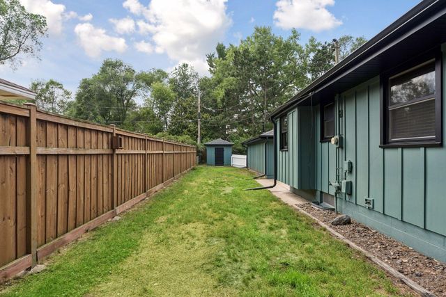 202 113th Avenue NE, Blaine, MN 55434