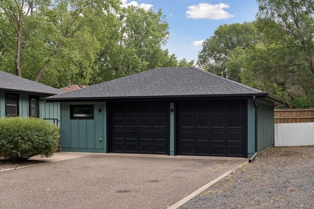 202 113th Avenue NE, Blaine, MN 55434