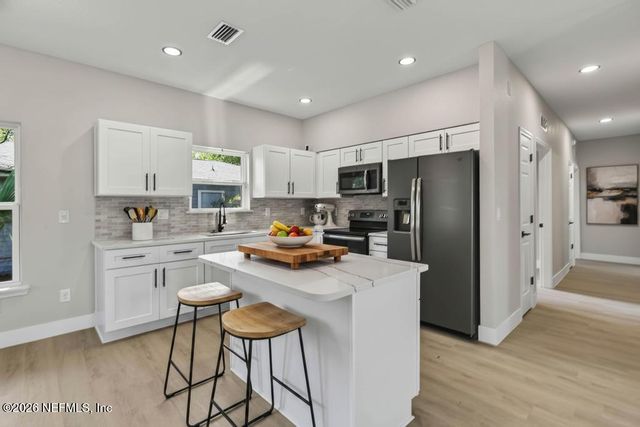 1938 W 4TH Street, Jacksonville, FL 32209