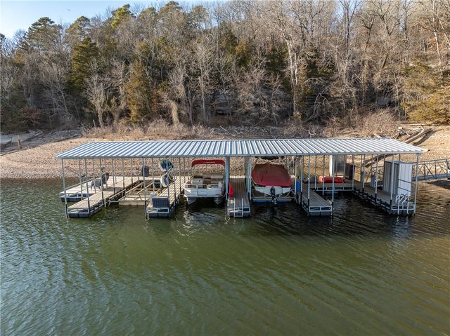 22 Ravenshoe Road, Rogers, AR 72756