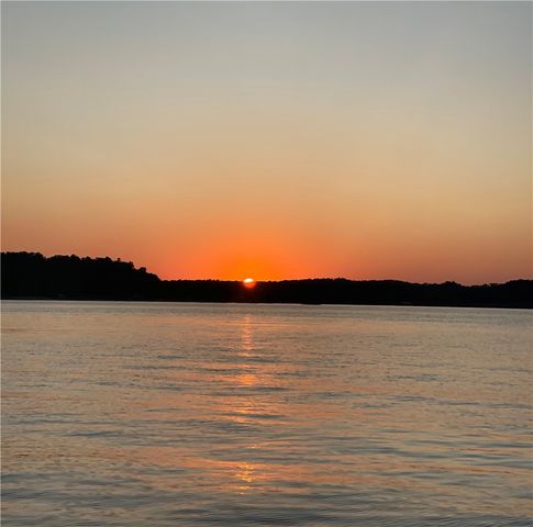 22 Ravenshoe Road, Rogers, AR 72756
