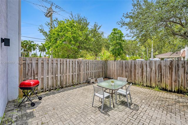 171 NW 158th Street 1, Miami, FL 33169