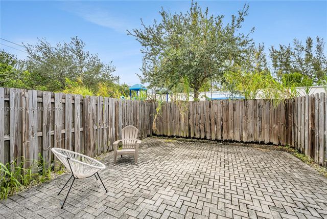 171 NW 158th Street 1, Miami, FL 33169