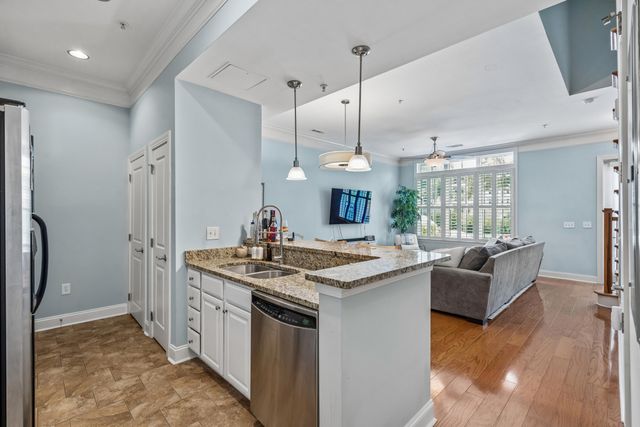 200 River Landing Drive 102a, Charleston, SC 29492