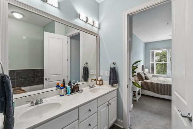 200 River Landing Drive 102a, Charleston, SC 29492