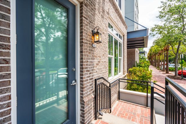 200 River Landing Drive 102a, Charleston, SC 29492