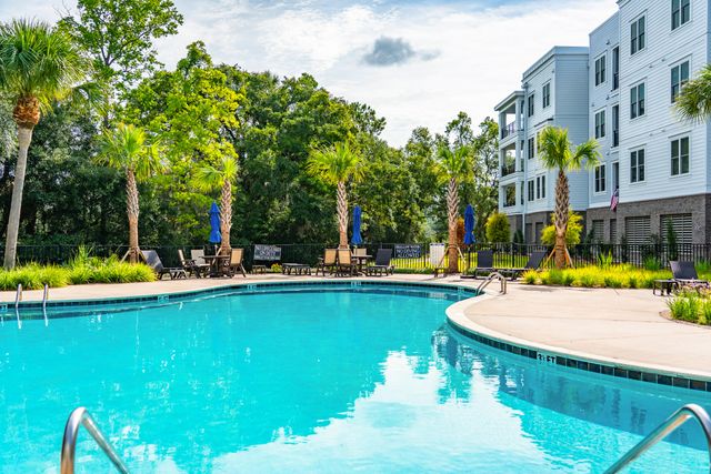 200 River Landing Drive 102a, Charleston, SC 29492