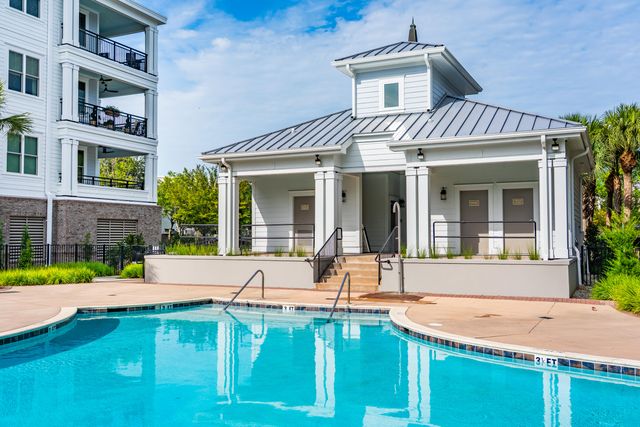200 River Landing Drive 102a, Charleston, SC 29492