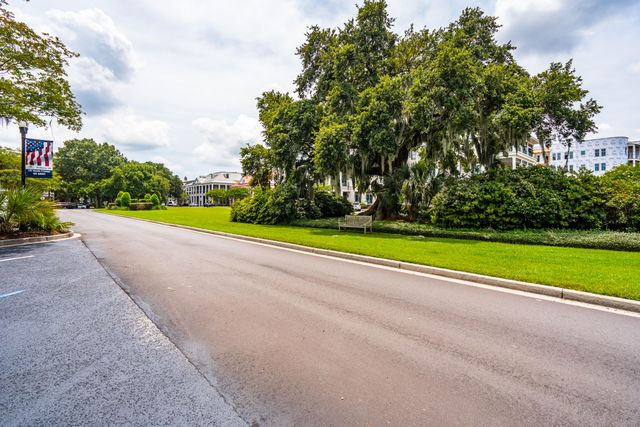 200 River Landing Drive 102a, Charleston, SC 29492