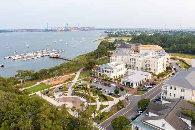 200 River Landing Drive 102a, Charleston, SC 29492