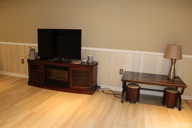 514 Doral Court, Piscataway, NJ 08854