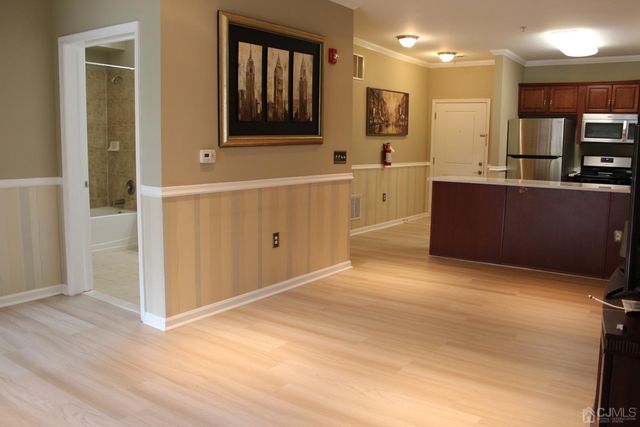 514 Doral Court, Piscataway, NJ 08854