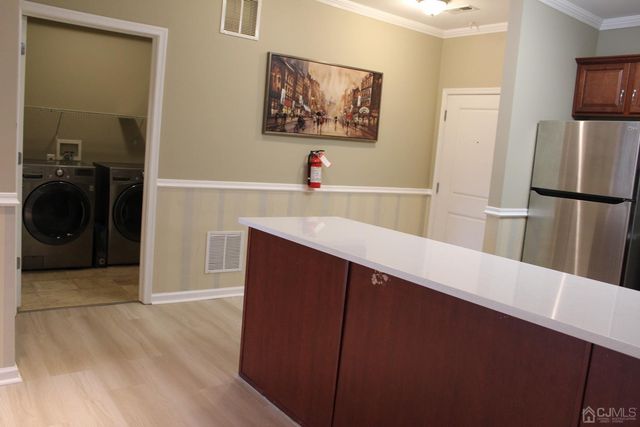 514 Doral Court, Piscataway, NJ 08854