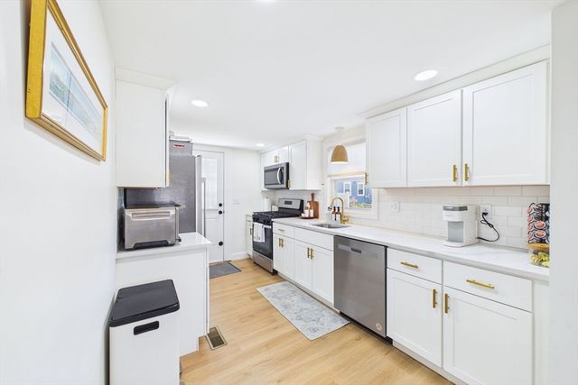 1501 E Rodney French Blvd, New Bedford, MA 02744