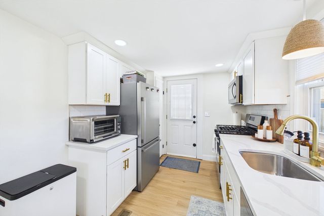 1501 E Rodney French Blvd, New Bedford, MA 02744