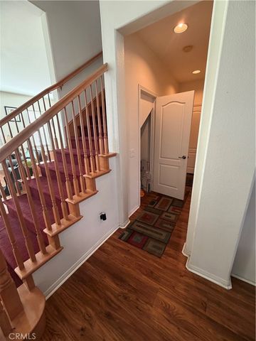 28512 Meadow Heights Court, Canyon Country, CA 91387