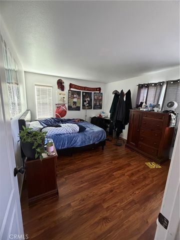 28512 Meadow Heights Court, Canyon Country, CA 91387