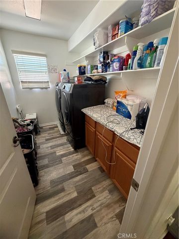 28512 Meadow Heights Court, Canyon Country, CA 91387